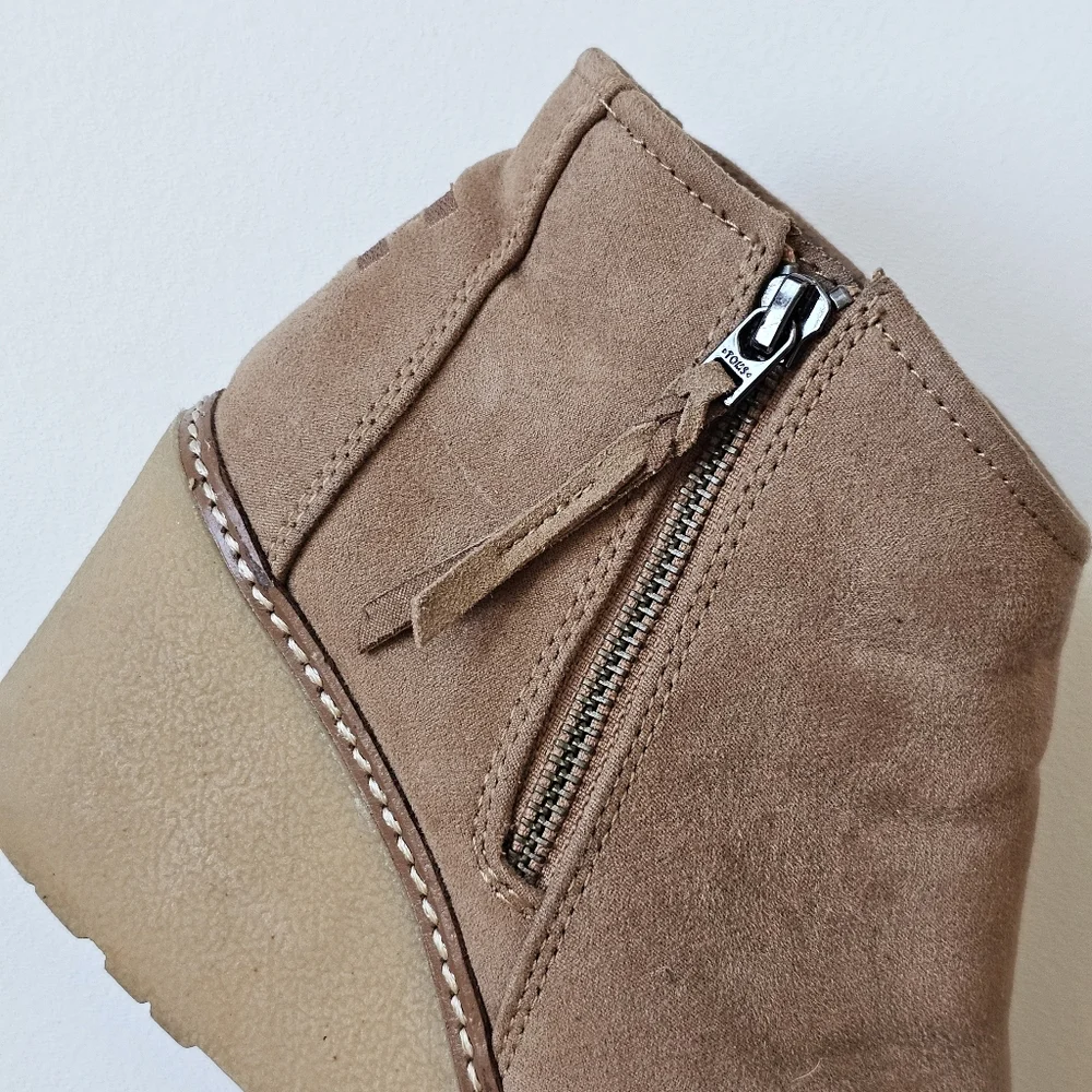 Toms chic comfortable
